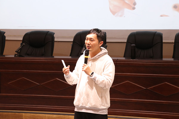 20230329記玉環市家庭教育指導系列《青春期的存在與空心病》專場講座2_副本.jpg